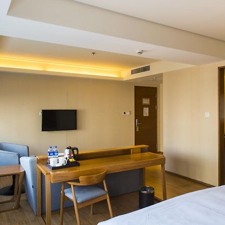 Ji Hotel Shanghai Hongqiao Transport Hub Linkong Zone Kültér fotó