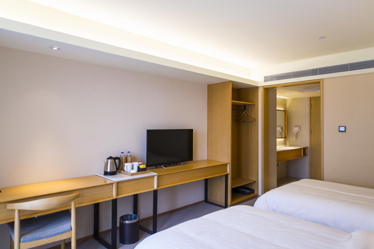 Ji Hotel Shanghai Hongqiao Transport Hub Linkong Zone Kültér fotó