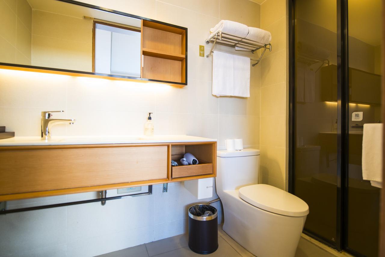 Ji Hotel Shanghai Hongqiao Transport Hub Linkong Zone Kültér fotó