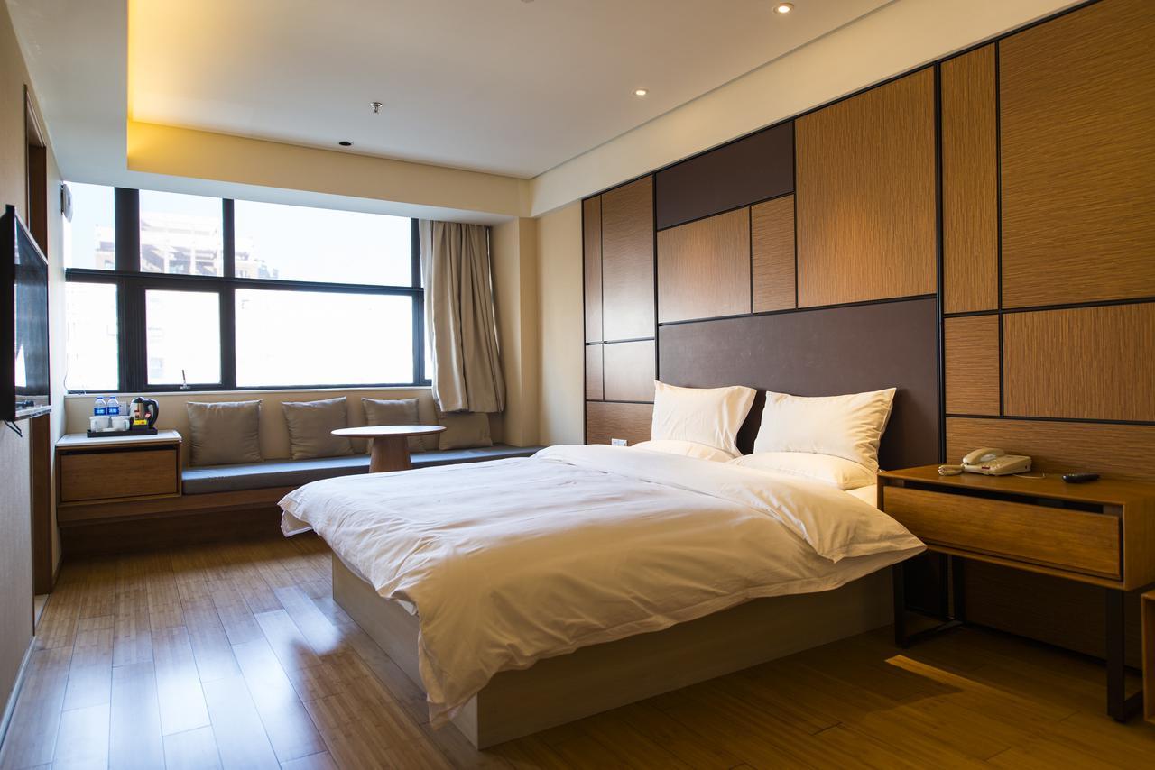 Ji Hotel Shanghai Hongqiao Transport Hub Linkong Zone Kültér fotó